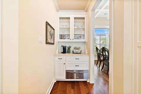 Entry Way - 6533 Westminster, Benton, AR 72019 photo 4 of 5