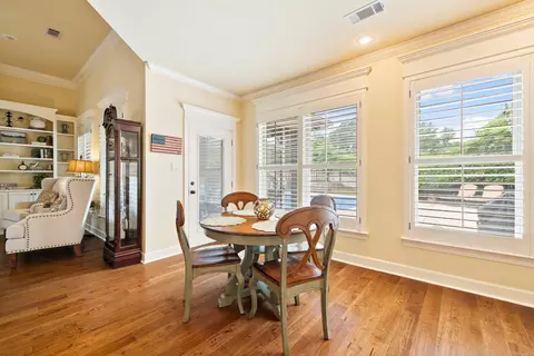 Dining - 6533 Westminster, Benton, AR 72019 photo 5 of 5