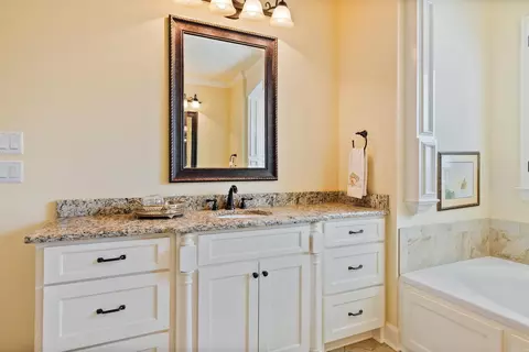 Bath - 6533 Westminster, Benton, AR 72019 photo 5 of 5