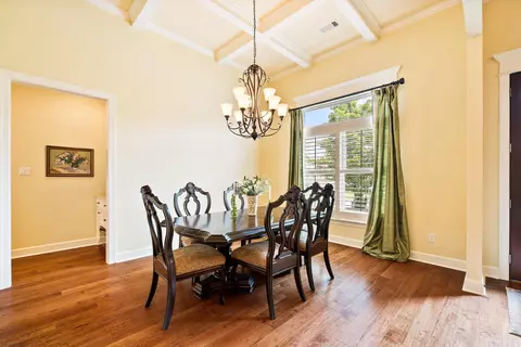 Dining - 6533 Westminster, Benton, AR 72019 photo 1 of 5