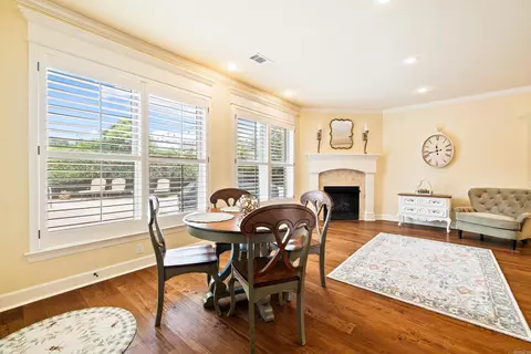 Dining - 6533 Westminster, Benton, AR 72019 photo 4 of 5
