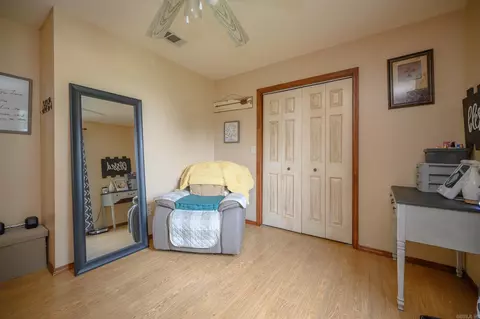 Bedroom - 106 Ashton Pl, De Queen, AR 71832 photo 3 of 4