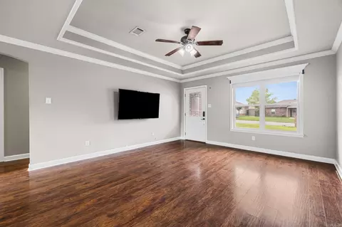 Living - 27 Mill Creek Dr, Ward, AR 72176 photo 4 of 5