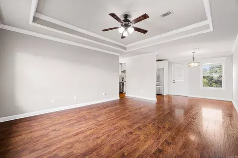 Living - 27 Mill Creek Dr, Ward, AR 72176 photo 2 of 5