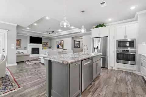 Kitchen - 1925 Josh Dr, Conway, AR 72034 photo 3 of 4
