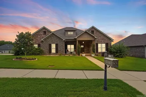 Exterior - 1925 Josh Dr, Conway, AR 72034 photo 2 of 5