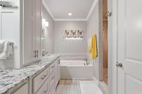 Bath - 1925 Josh Dr, Conway, AR 72034 photo 1 of 2