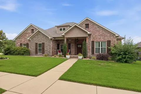 Exterior - 1925 Josh Dr, Conway, AR 72034 photo 3 of 5