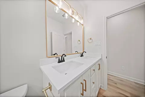 Bath - 203 Apollo Way, Haskell, AR 72015 photo 8 of 8