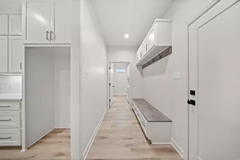 Entry Way - 203 Apollo Way, Haskell, AR 72015 photo 5 of 7