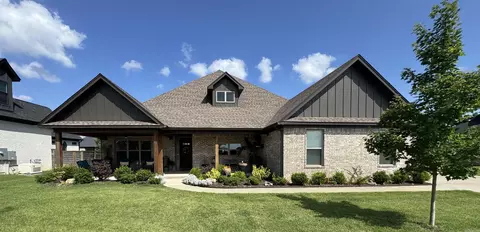 7317 Lake Point Cir, Benton, AR 72019