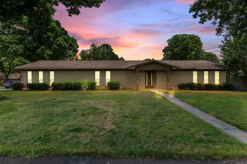 7 Tucker Crk, Conway, AR 72034