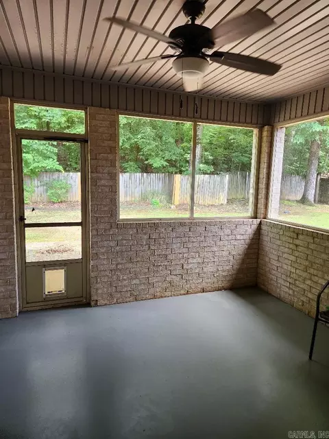 Exterior - 7720 E Worth Ave, Benton, AR 72019 photo 4 of 5