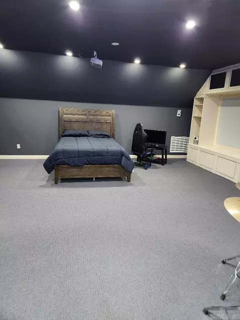 Bedroom - 7720 E Worth Ave, Benton, AR 72019 photo 3 of 4
