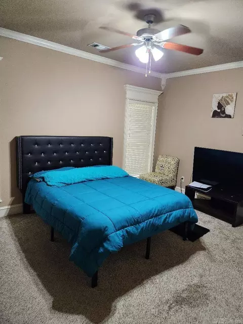Bedroom - 7720 E Worth Ave, Benton, AR 72019 photo 4 of 4