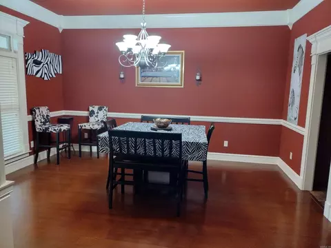 Dining - 7720 E Worth Ave, Benton, AR 72019 photo 1 of 1