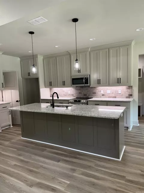 Kitchen - 119 Red Wing Way, Haskell, AR 72015 photo 1 of 1