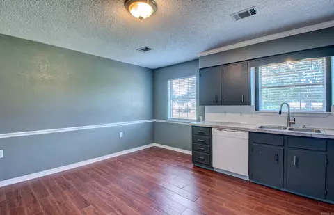 Dining - 1000 Locust St # A, Beebe, AR 72012 photo 1 of 1