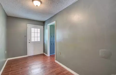 Entry Way - 1000 Locust St # A, Beebe, AR 72012 photo 1 of 1