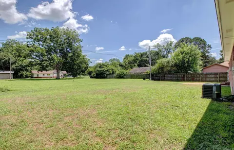 Exterior - 1000 Locust St # A, Beebe, AR 72012 photo 2 of 6