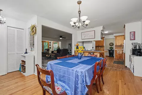 Dining - 622 Sherris Ln, Benton, AR 72019 photo 3 of 4