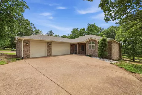 116 Fairway Dr, Fairfield Bay, AR 72088