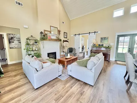 Living - 104 Lethamhill Cv, Cabot, AR 72023 photo 1 of 5