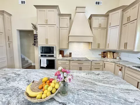 Kitchen - 104 Lethamhill Cv, Cabot, AR 72023 photo 4 of 5