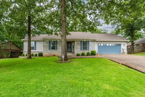 102 Doe Run Pl, Hot Springs, AR 71913