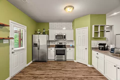 Kitchen - 2230 Matthews Meadows Ln, Conway, AR 72032 photo 1 of 4