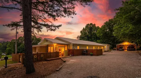 414 S 9th St, Thayer, MO 65791