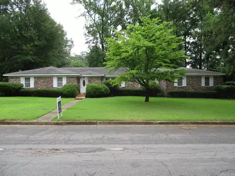 501 Brookridge Dr, Camden, AR 71701