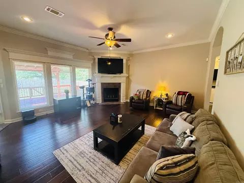 Living - 3005 Lynne Ct, Bryant, AR 72022 photo 1 of 2