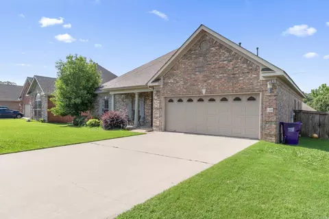 Exterior - 1320 E Cadron Gap Rd, Conway, AR 72032 photo 8 of 9