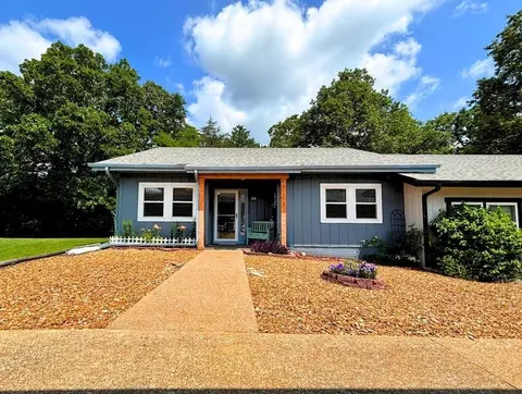 22 Spring River Ln, Cherokee Village, AR 72529