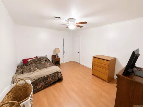 Bedroom - 7103 W Jeffcoat Rd, Pine Bluff, AR 71603 photo 2 of 5