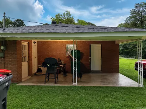 Exterior - 7103 W Jeffcoat Rd, Pine Bluff, AR 71603 photo 2 of 4