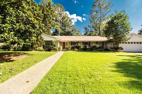 2205 W Main St, El Dorado, AR 71730