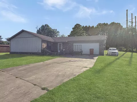 3 Mill Circle Dr, Dardanelle, AR 72834