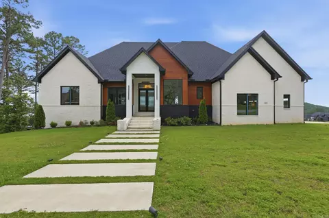 101 Falstone Dr, Little Rock, AR 72223