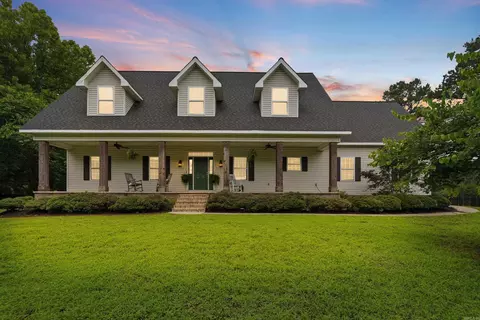 7111 Lucea Rd, Little Rock, AR 72210