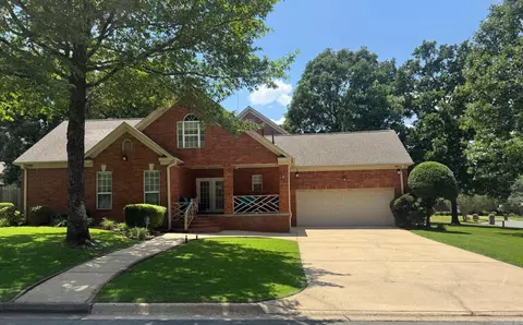 2 Rosaires Way, Little Rock, AR 72223