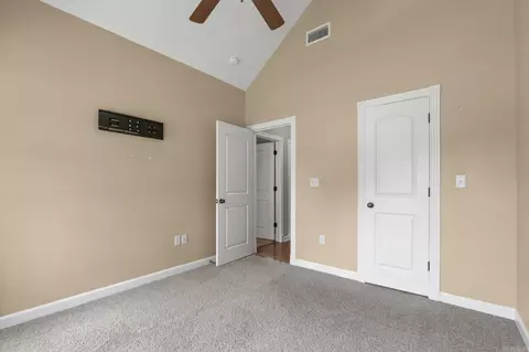 Bedroom - 11 Cedar View Loop, Greenbrier, AR 72058 photo 4 of 7