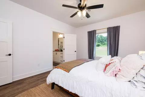 Bedroom - 4032 Eagle Valley Dr, Benton, AR 72019 photo 4 of 5