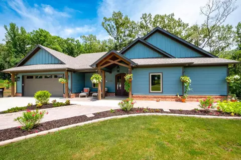 Exterior - 4032 Eagle Valley Dr, Benton, AR 72019 photo 2 of 17