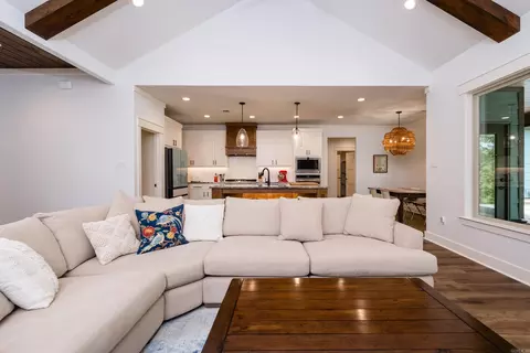 Living - 4032 Eagle Valley Dr, Benton, AR 72019 photo 1 of 1