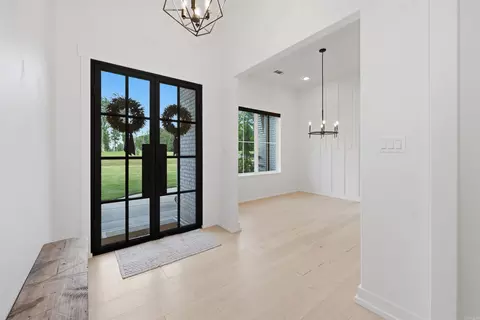 Entry Way - 2001 Sunstone Dr, Alexander, AR 72002 photo 1 of 5