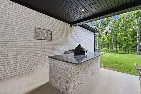 Exterior - 2001 Sunstone Dr, Alexander, AR 72002 photo 4 of 5
