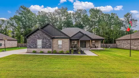 395 Mayberry Dr, Cabot, AR 72023