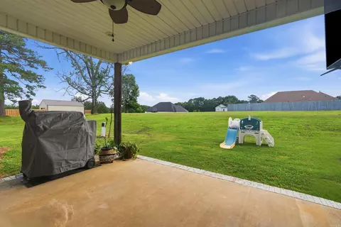 Exterior - 33 Pear Cir, Greenbrier, AR 72058 photo 4 of 8